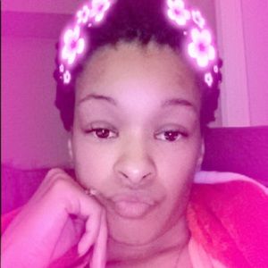 Meet your Posher, Antonia